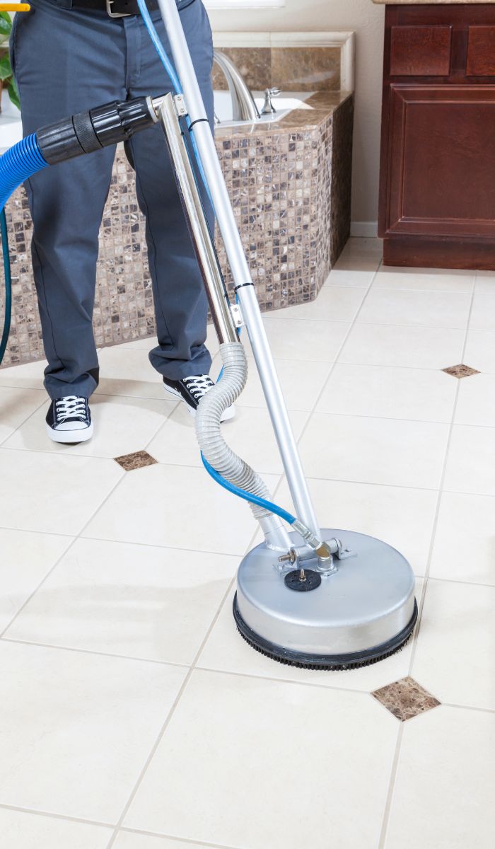 Cleaning for Productivity: A Clean Desk = Better Focus?